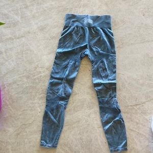 PINK seamless leggings.